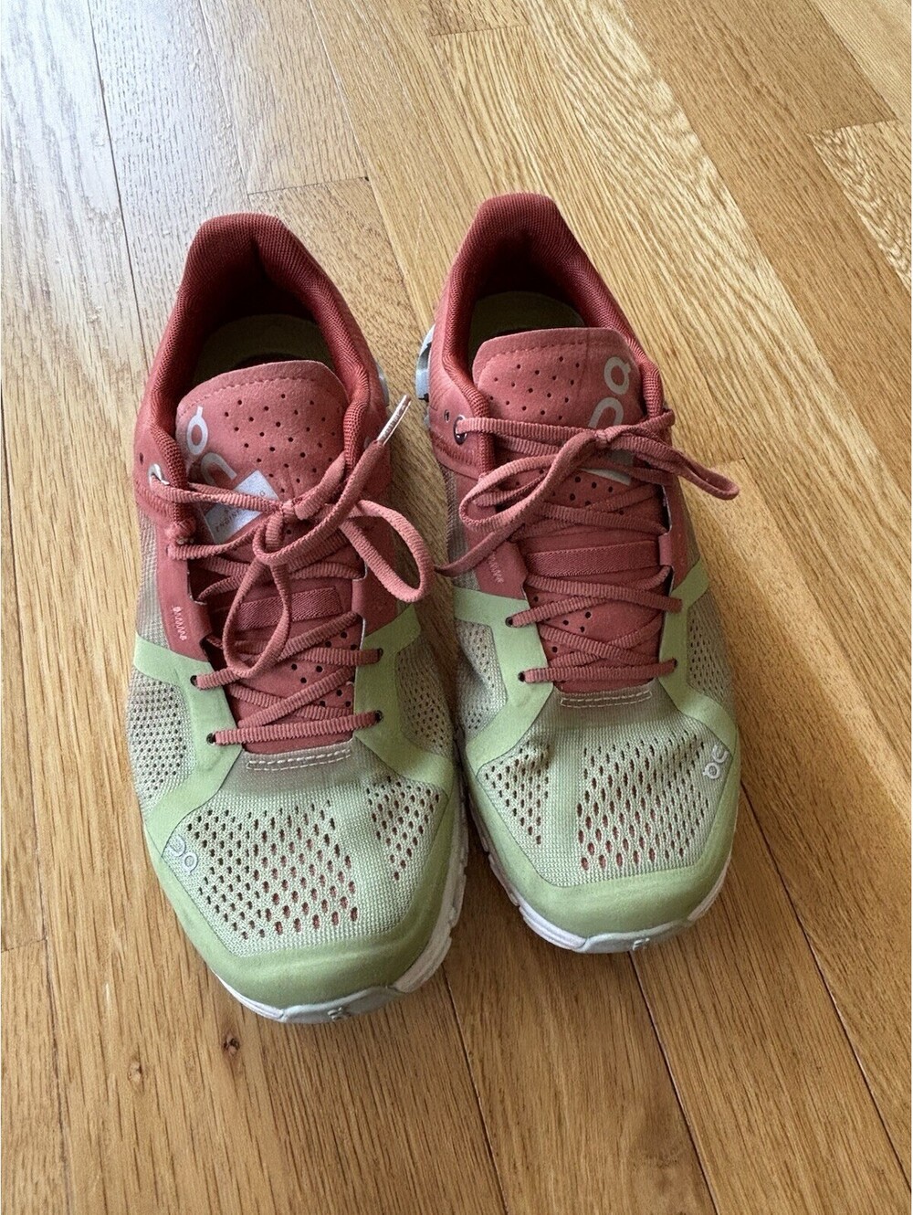 On Running On Cloud CloudFlow Running Shoes Sneakers - Women's 6.5